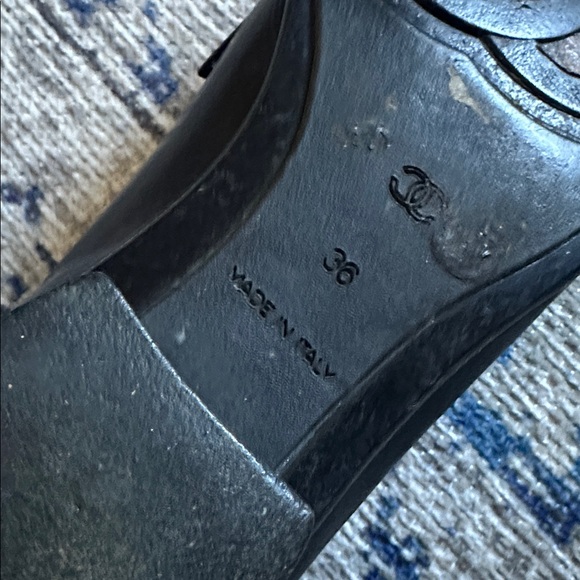 Chanel black CC loafers size 36 - Picture 8 of 11